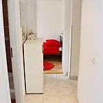 شقة Ada